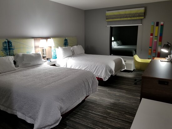 Hampton Inn & Suites Portland West