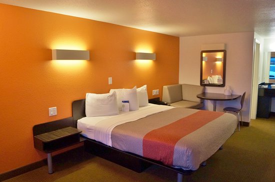Motel 6 Erie