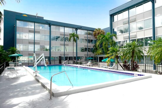 Envision Hotel Miami International Airport