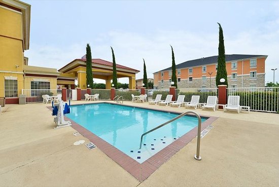 Comfort Suites North Fossil Creek