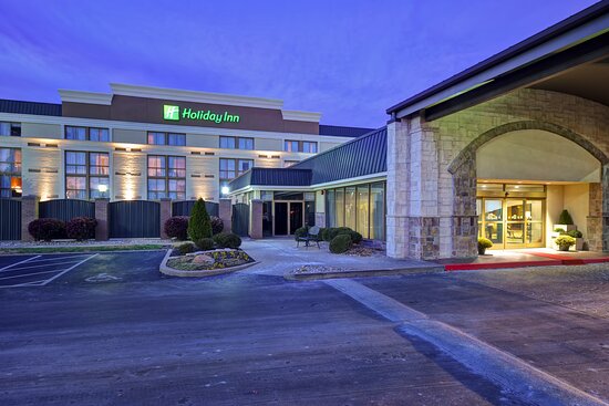 Holiday Inn Cincinnati-Riverfront by IHG