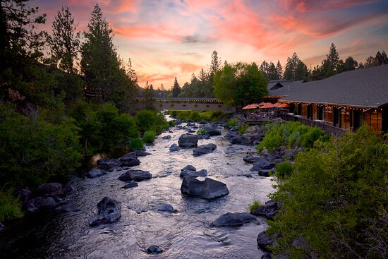 Riverhouse Lodge