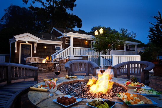 Lighthouse Lodge & Cottages