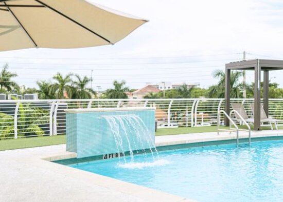 Nuvo Suites Hotel