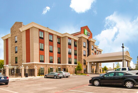 Holiday Inn Express & Suites San Antonio - Frost Bank Ctr By IHG