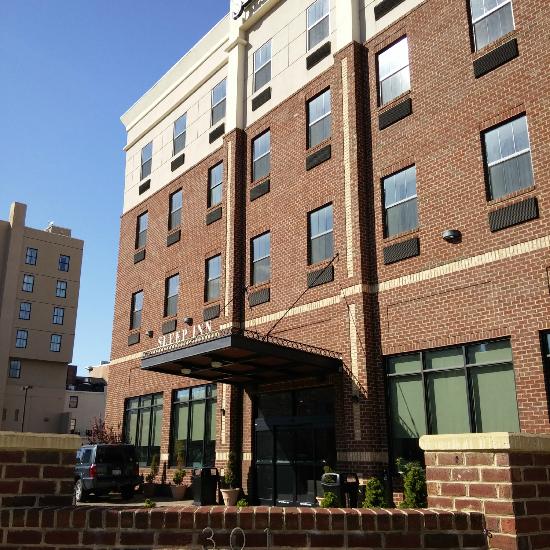 Sleep Inn & Suites Downtown Inner Harbor