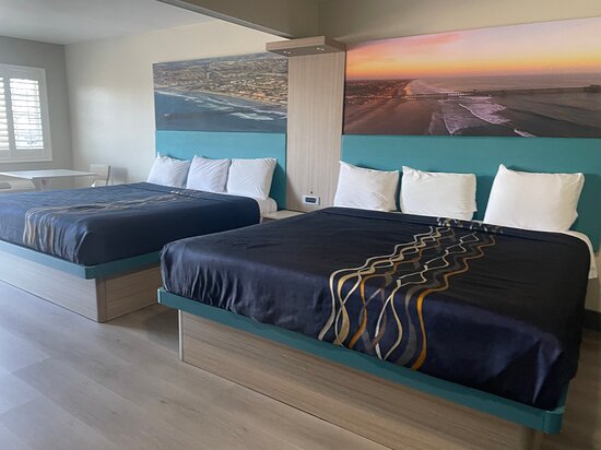 Super 8 by Wyndham Oceanside Downtown
