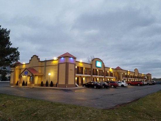 IndySouth Western Inn
