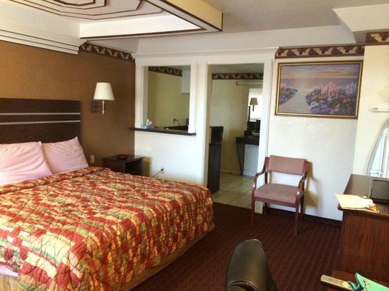 Budget Inn & Suites Shoreline
