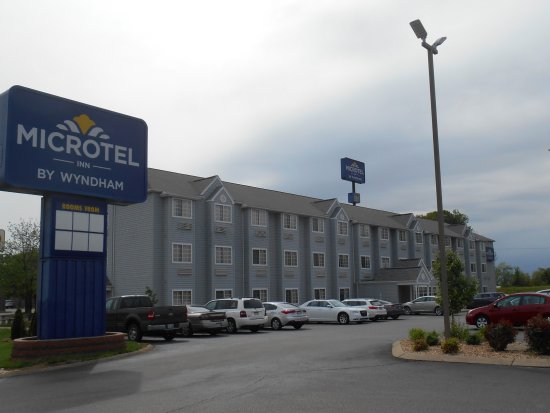 Microtel Inn & Suites by Wyndham Bowling Green