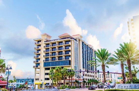 Pier House 60 Clearwater Beach Marina Hotel