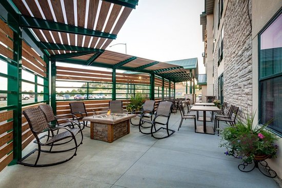 Boothill Inn & Suites