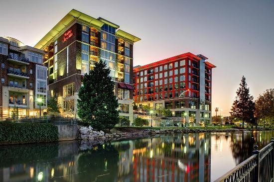 Hampton Inn & Suites Greenville-Downtown-RiverPlace