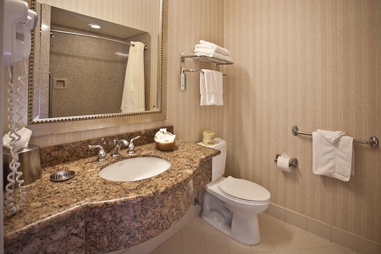 Bay Landing Hotel