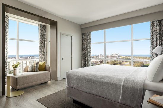 Hotel Alba Tampa, Tapestry Collection by Hilton