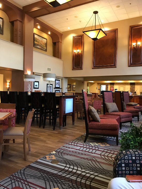 Hampton Inn & Suites Youngstown-Canfield