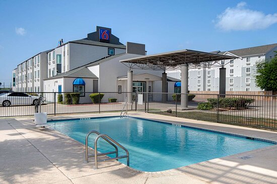 Motel 6 San Antonio South