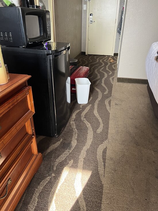 Lebossier Hotel