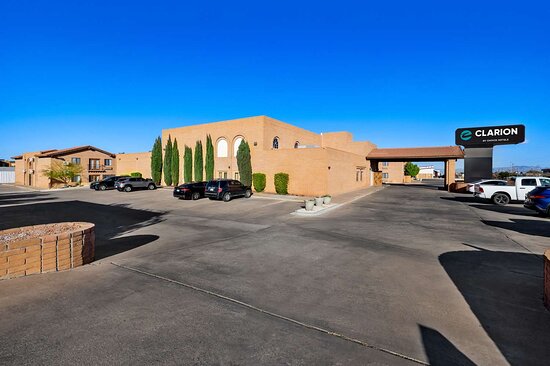 Clarion Inn Sierra Suites