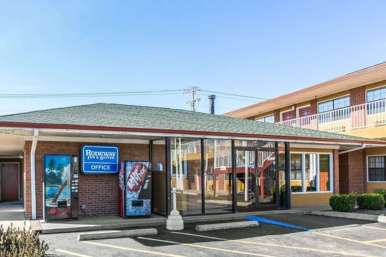 Rodeway Inn & Suites