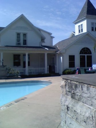 OurGuest Inn & Suites