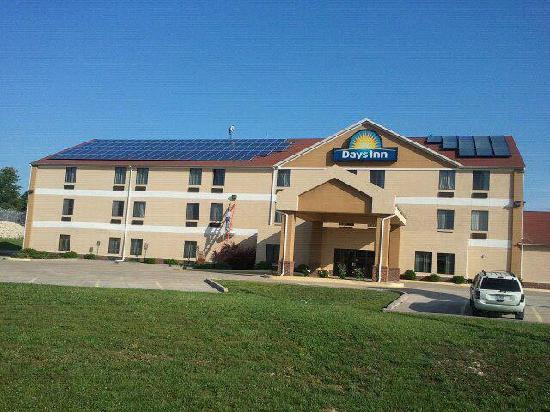 Days Inn by Wyndham Jefferson City