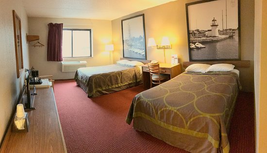 Super 8 by Wyndham Groton
