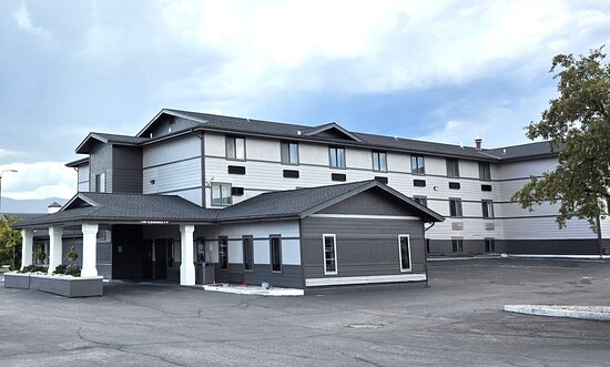 Big Sky Inn