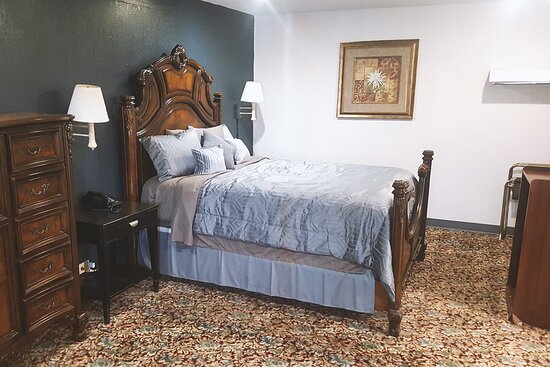 Coratel Inn and Suites By Jasper Hutchinson