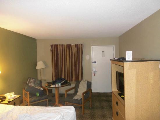 Super 8 by Wyndham Atlanta Northeast GA