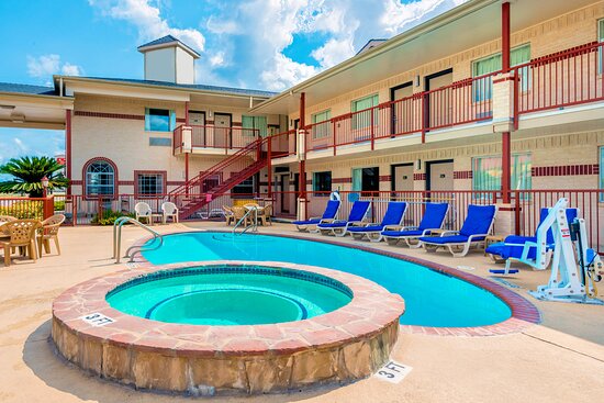 Hill Country Inn & Suites - New Braunfels / Gruene