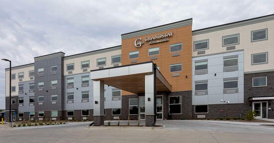 GrandStay Hotel & Suites Johnston-Des Moines, IA
