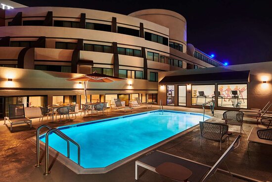 DoubleTree by Hilton Fullerton