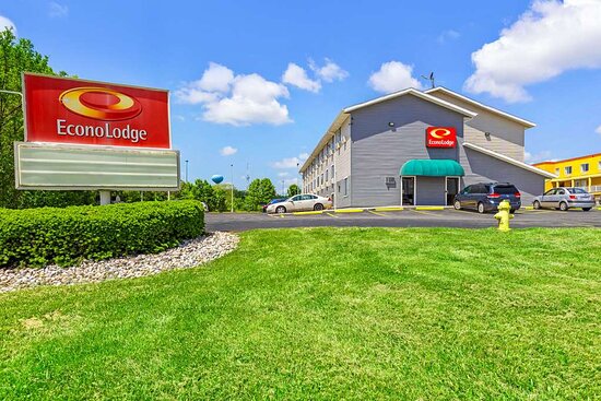 Econo Lodge - Akron
