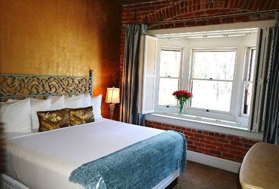 The Grand Highland Hotel