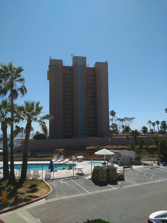 Days Inn by Wyndham Oceanside