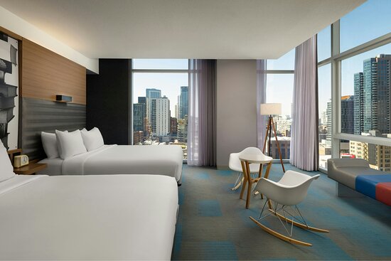 Aloft Chicago Downtown River North