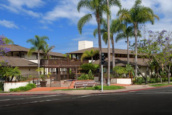 Fairfield by Marriott Inn & Suites San Diego Old Town