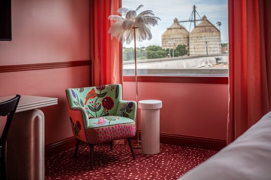 Hotel Herringbone