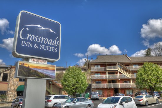 Crossroads Inn and Suites