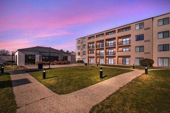 Comfort Inn & Suites - Arlington Heights/Buffalo Grove