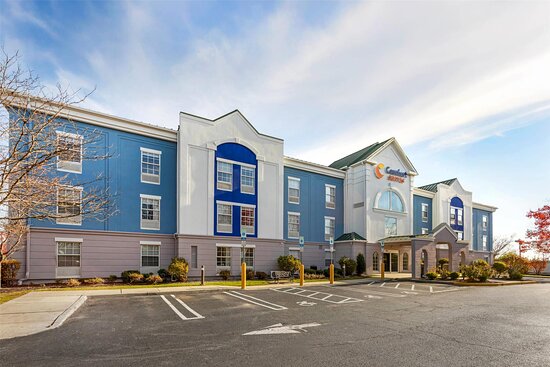 Comfort Suites