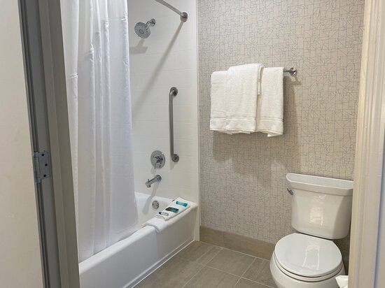 Holiday Inn Express & Suites Mountain View Silicon Valley By IHG