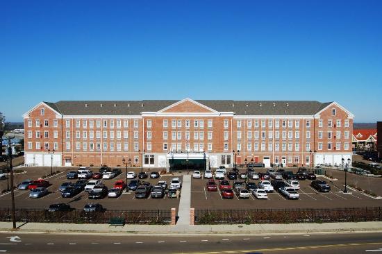 Natchez Grand Hotel