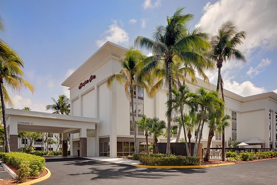 Hampton Inn Naples-Central