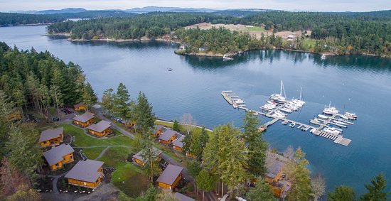 Snug Harbor Resort & Marina