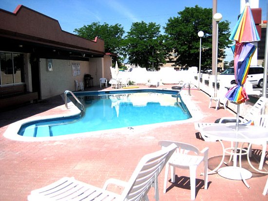 Santa Fe Inn and Suites Pueblo