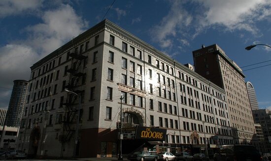 Moore Hotel