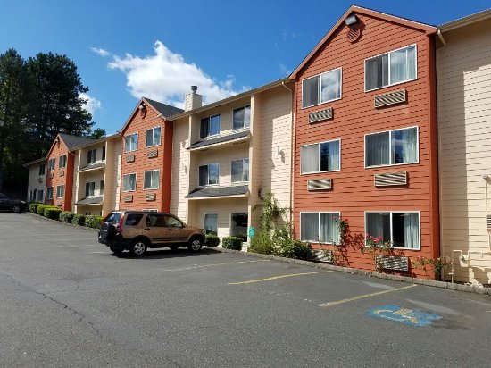 Studio 6 Suites Portland OR- I-5 OHSU