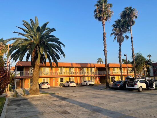 SimpleStay Suites